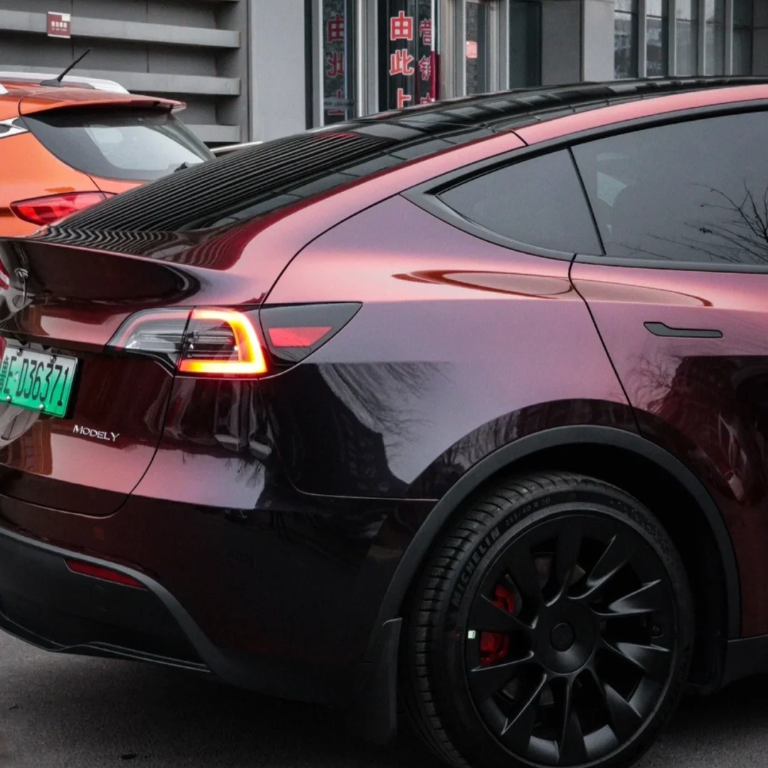 Tesla Glossy PET Diamonds Black Red Car Vinyl Wrap