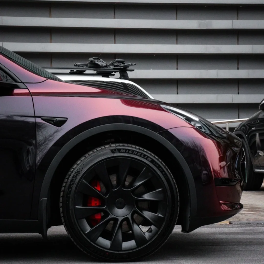 Tesla Glossy PET Diamonds Black Red Car Vinyl Wrap