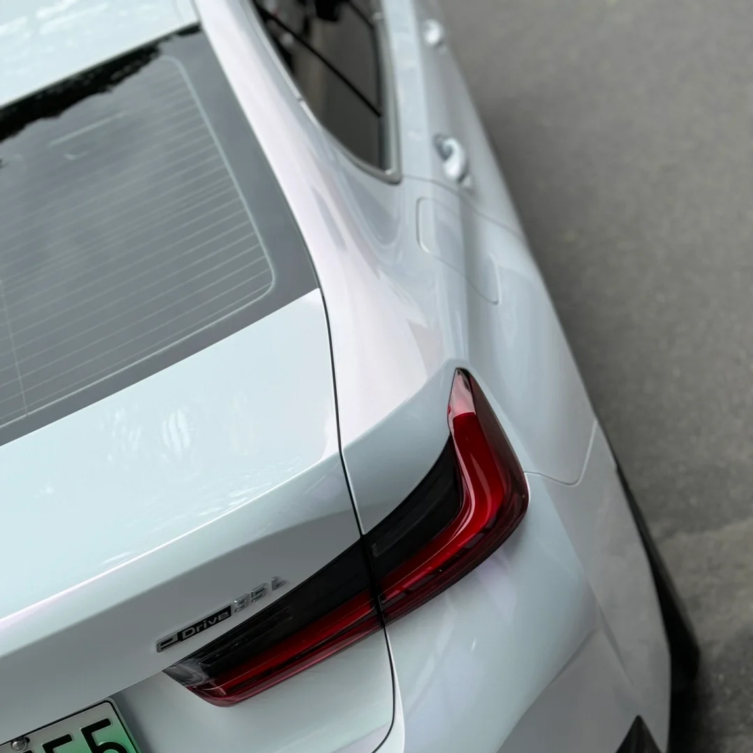 BMW Gloss PET Diamond Pink White Car Vinyl Wrap