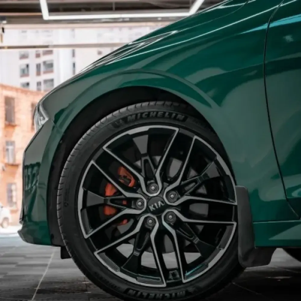 Gloss Audi Hell Green Car Vinyl Wrap