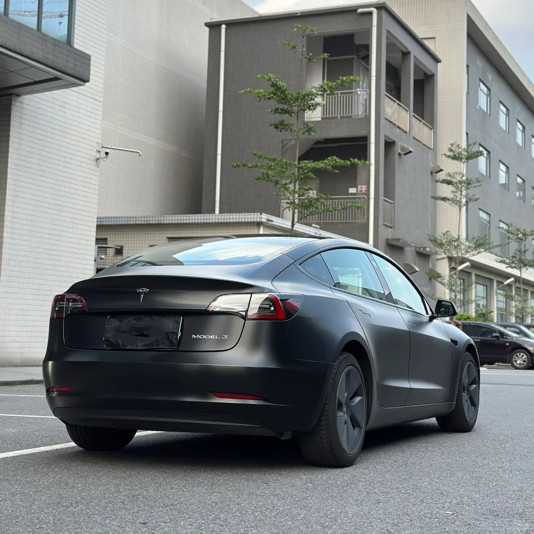 Matte Metallic Brushed Black Car Vinyl Wrap