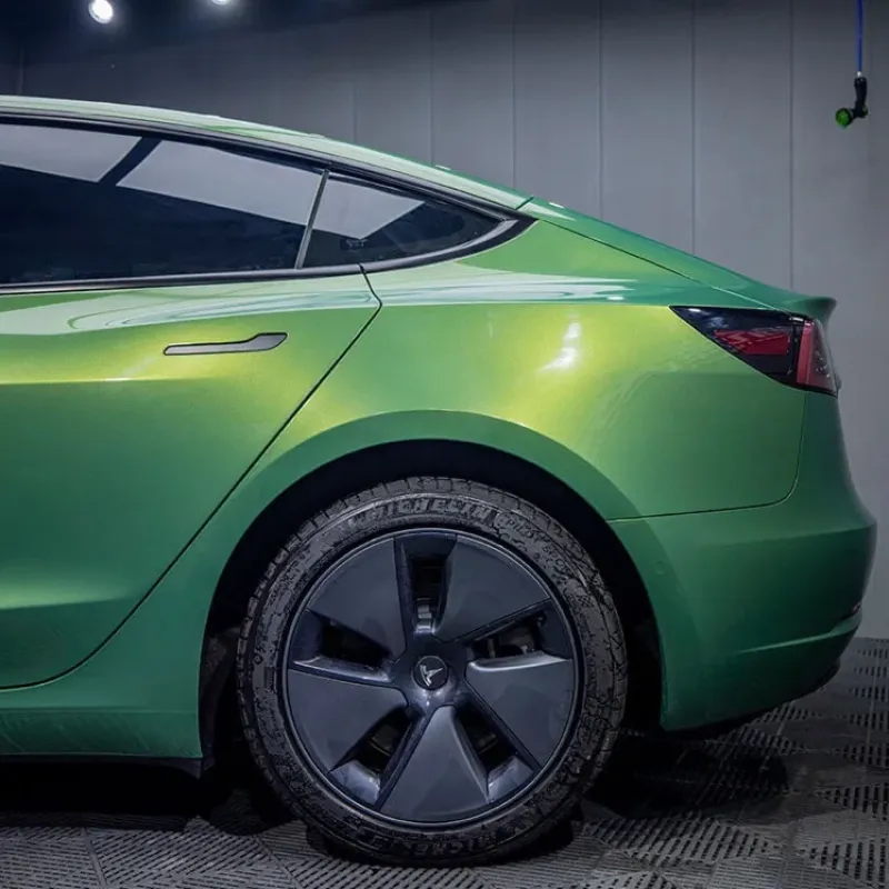 TPU Gloss Aston Martin Iridescent Emerald Green Car Vinyl Wrap