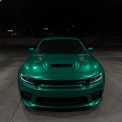 Gloss Paint Metallic Isle Of Man Green 02