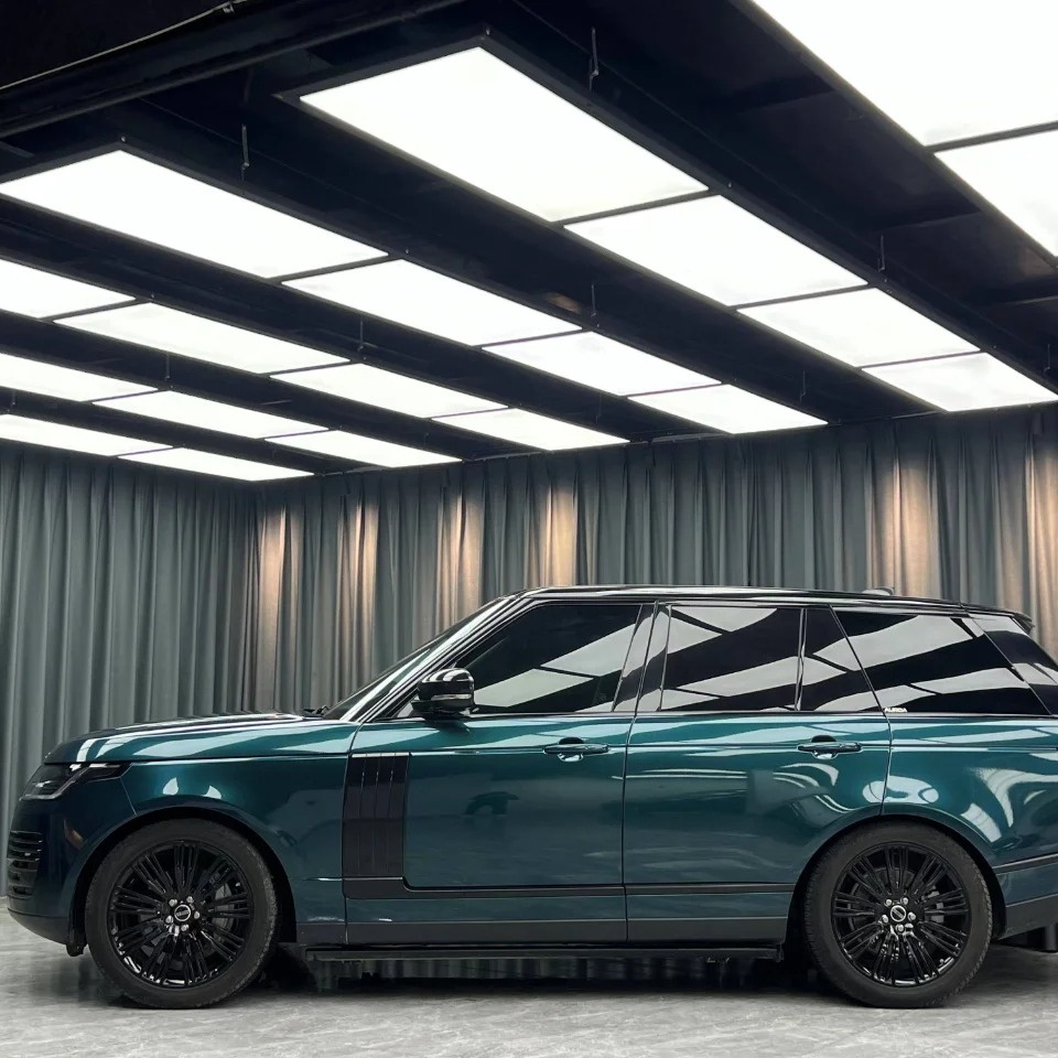 Gloss Metallic British Racing Green Car Vinyl Wrap