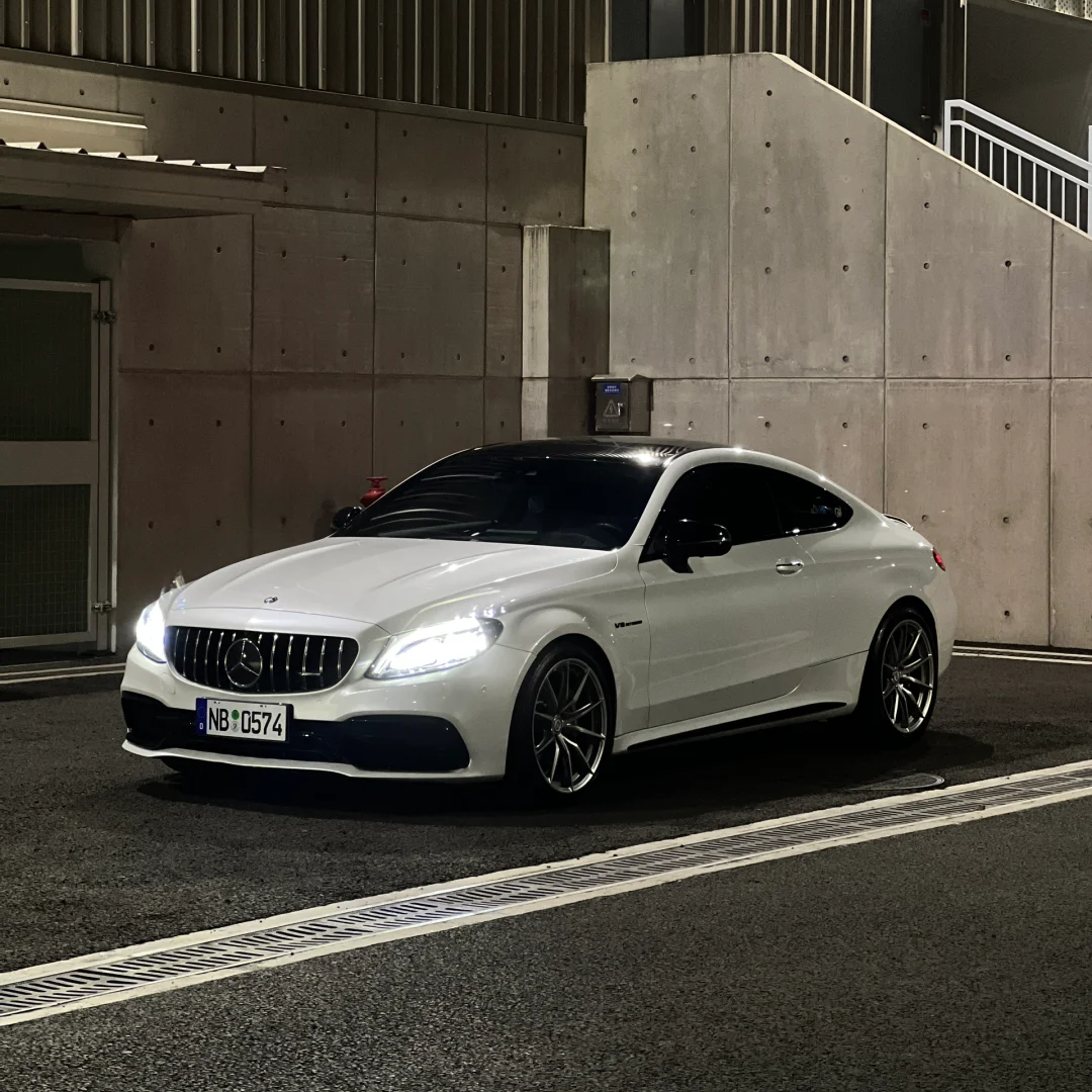 Gloss Pearl White Car Vinyl Wrap