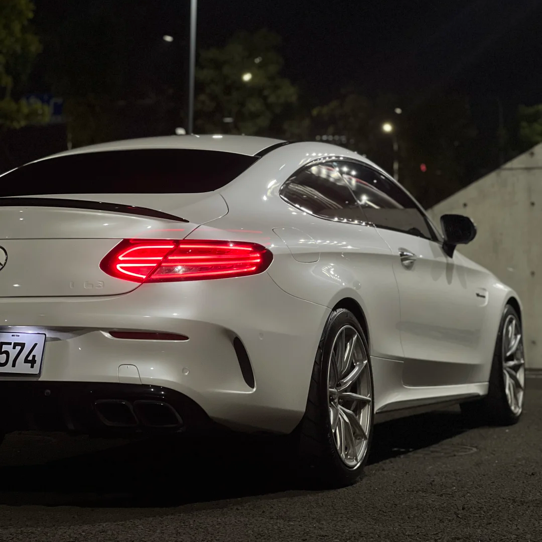 Gloss Pearl White Car Vinyl Wrap