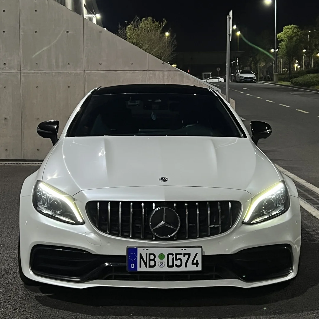 Gloss Pearl White Car Vinyl Wrap