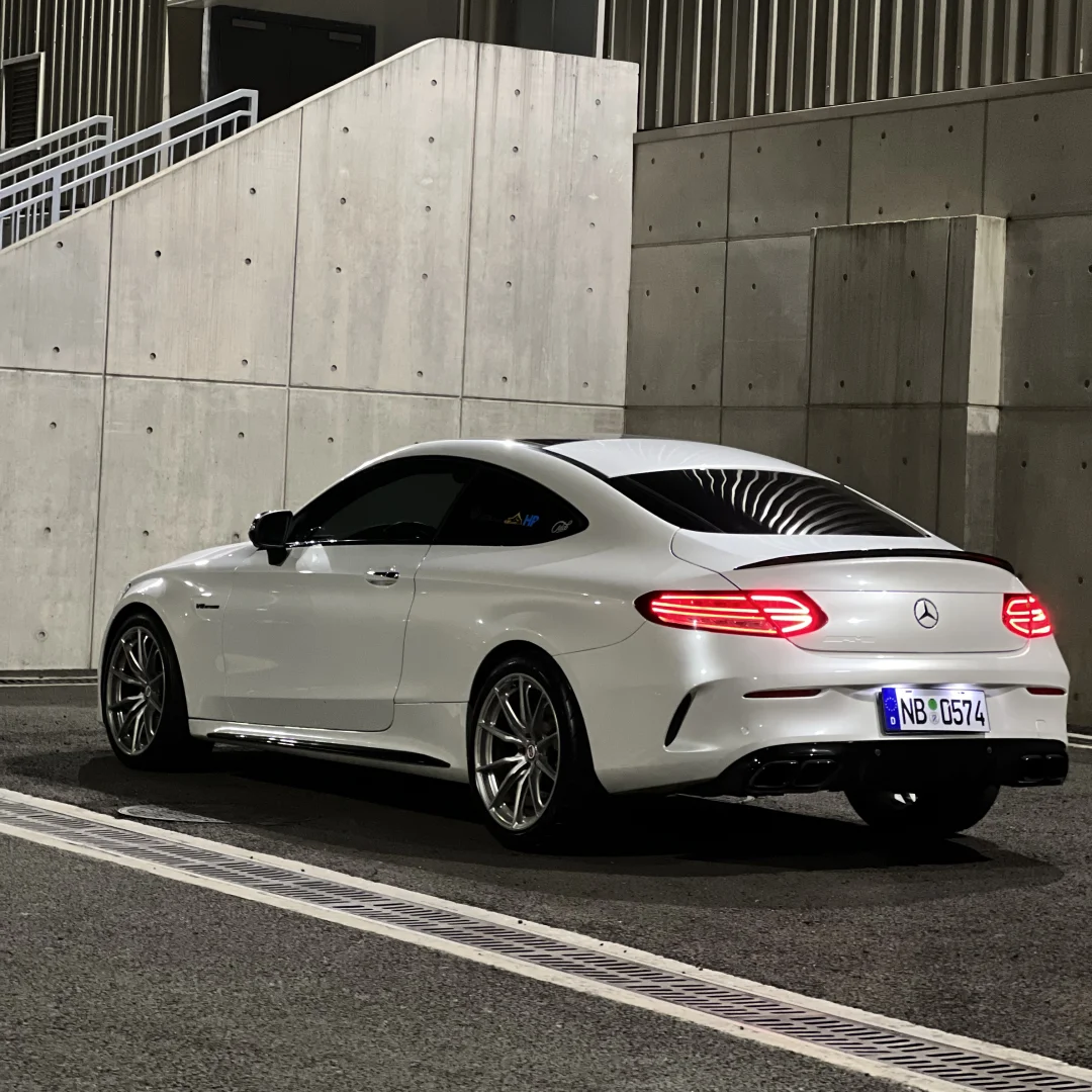 Gloss Pearl White Car Vinyl Wrap