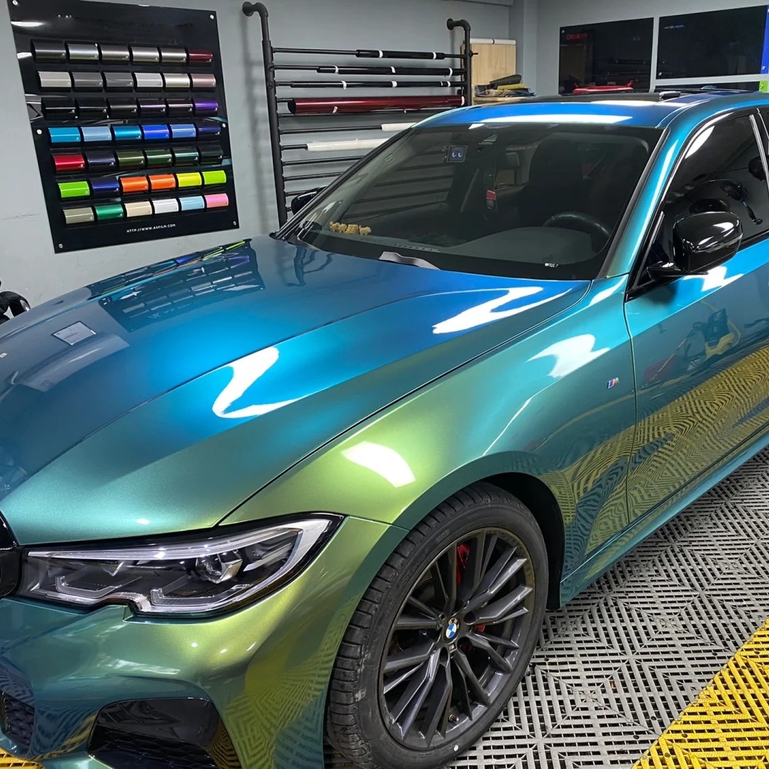 Glossy Chameleon Jungle Green Car Vinyl Wrap