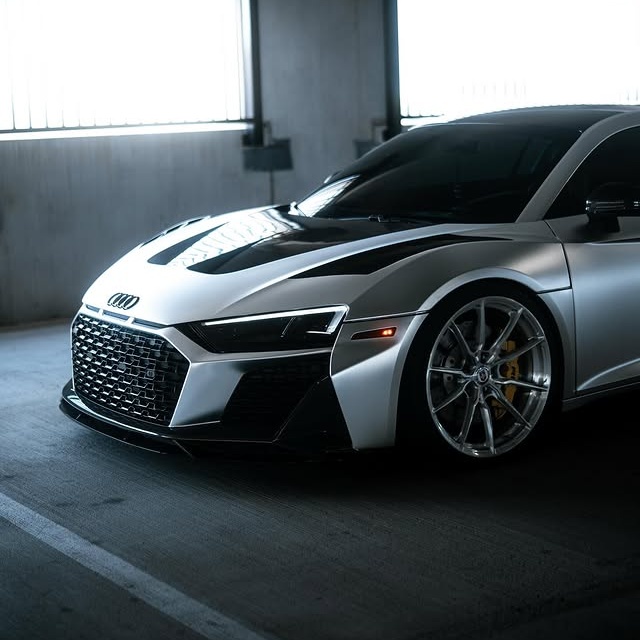 Matte Chrome Alexander Silver Car Vinyl Wrap