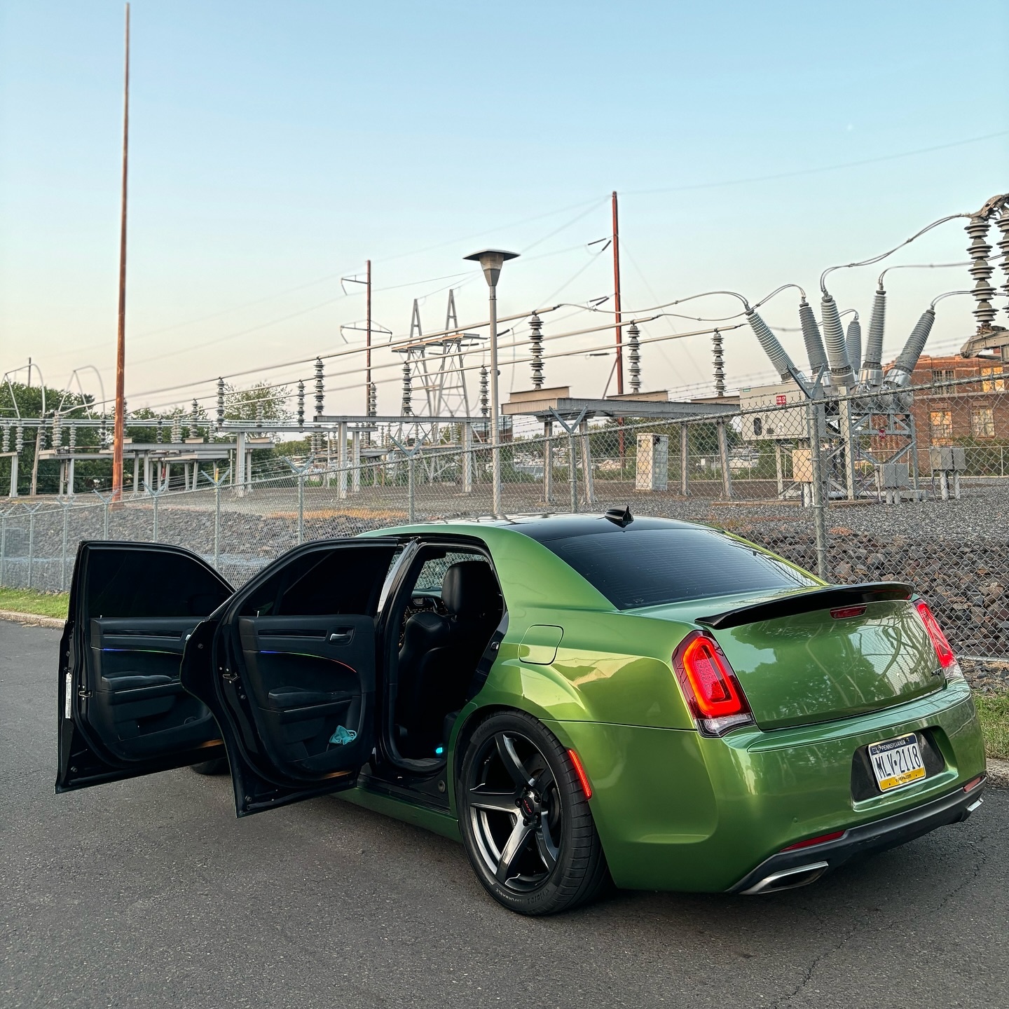 Gloss Metallic Mamba Green Car Vinyl Wrap