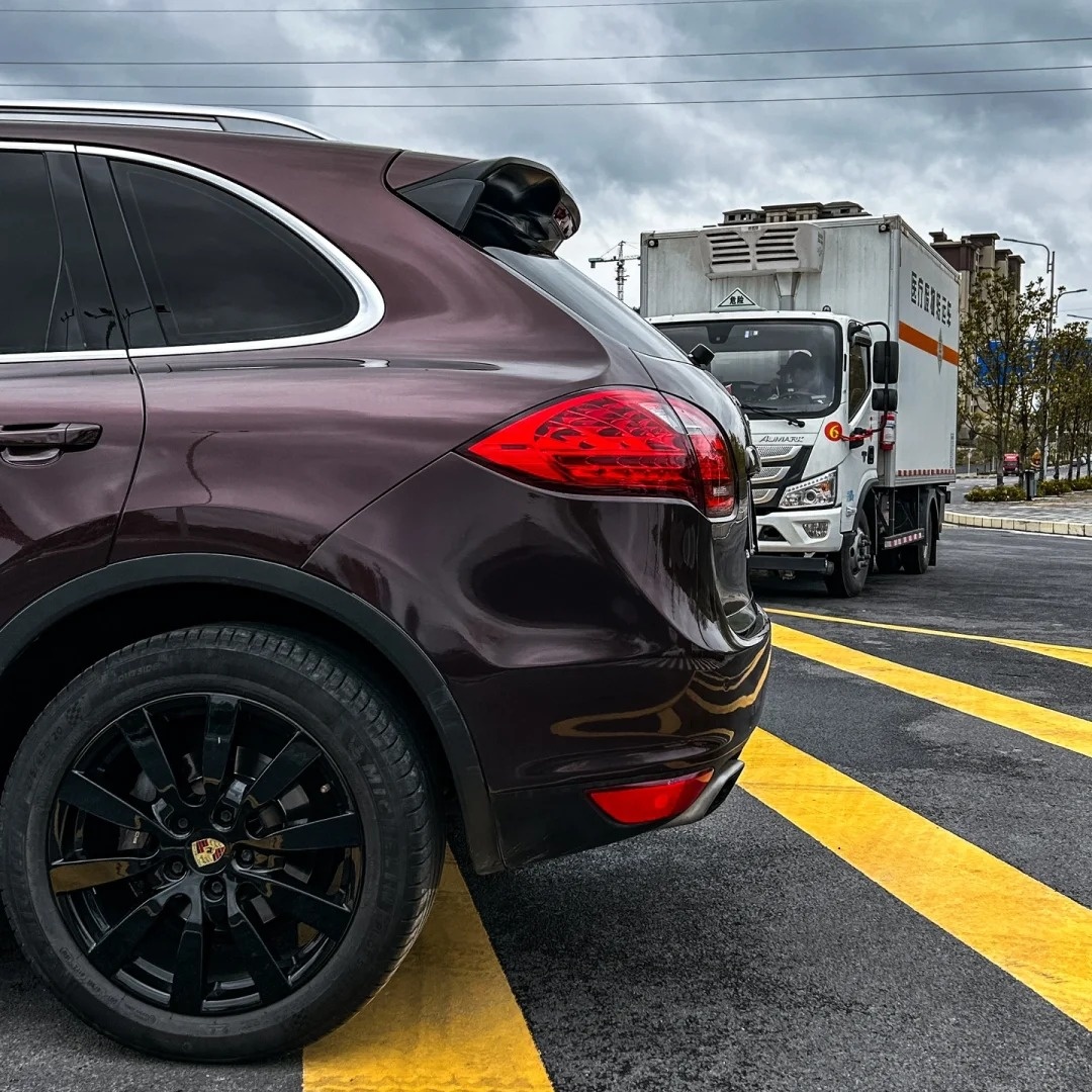 Gloss Metallic Mahogany Red Car Vinyl Wrap