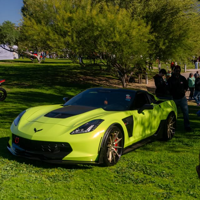 BMW Gloss Magic Gold Fluorescence Car Vinyl Wrap