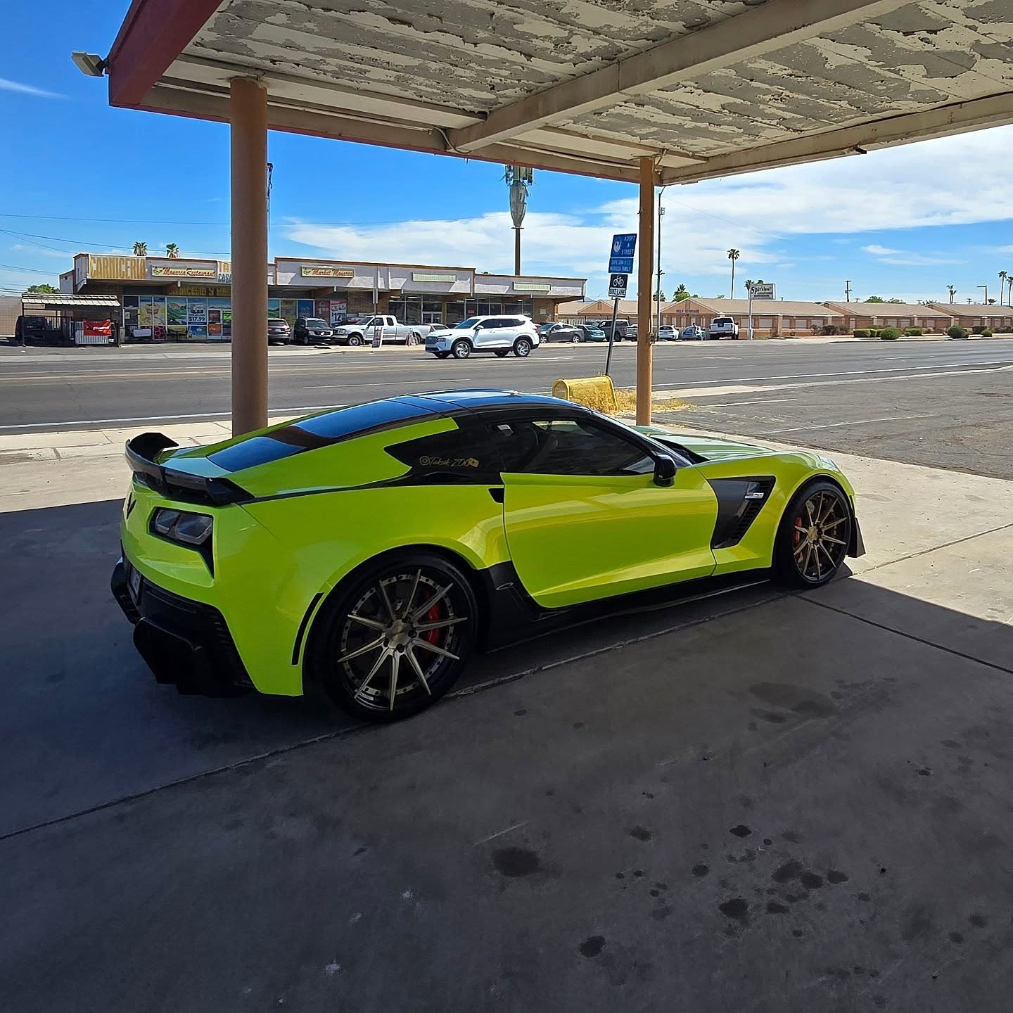 BMW Gloss Magic Gold Fluorescence Car Vinyl Wrap