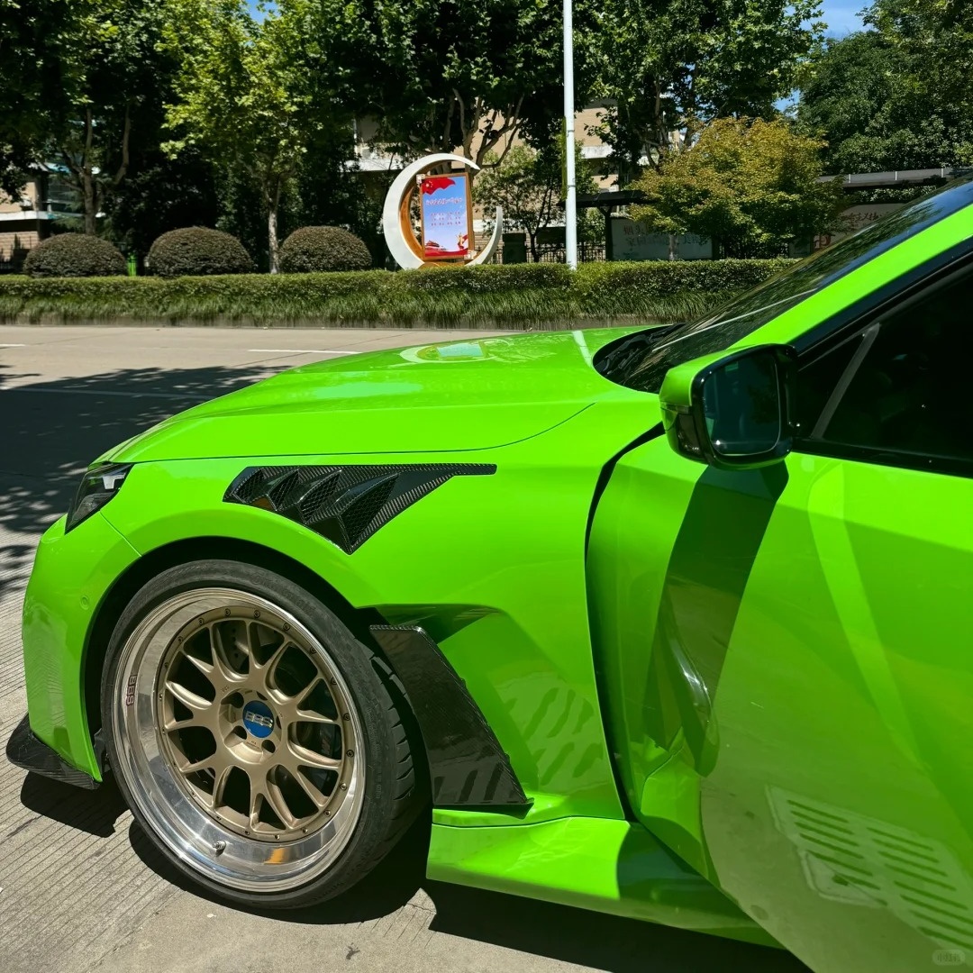 Super Gloss Viper Green Car Vinyl Wrap