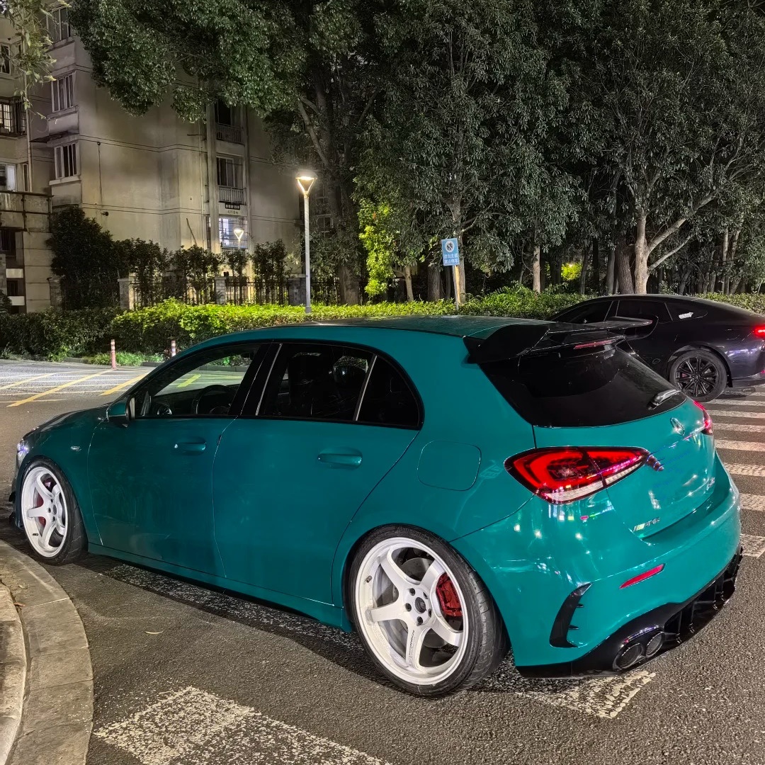 TPU Glossy Hell Green Paint Protection Film