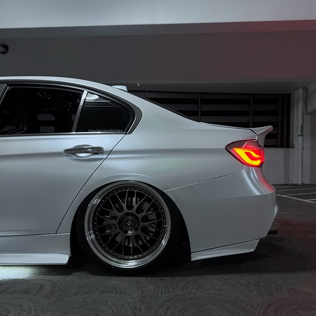 Pure Metal White Car Vinyl Wrap