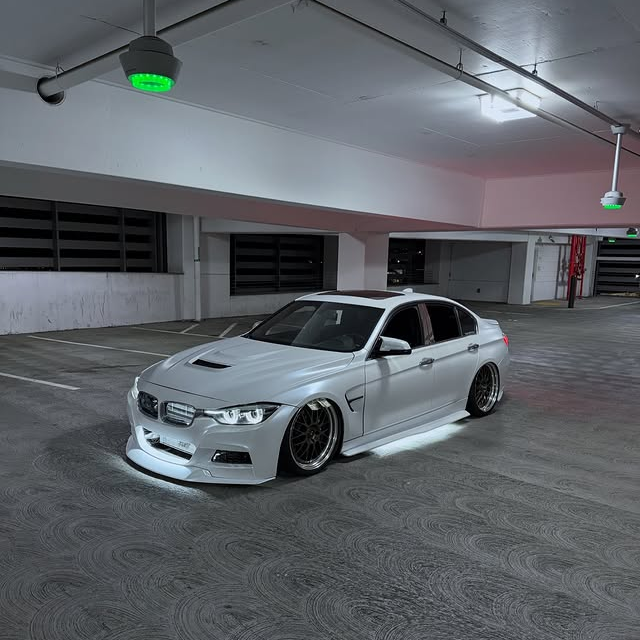 Pure Metal White Car Vinyl Wrap