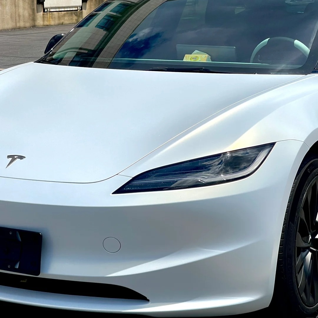 TPU Matte White to Gold Paint Protection Film