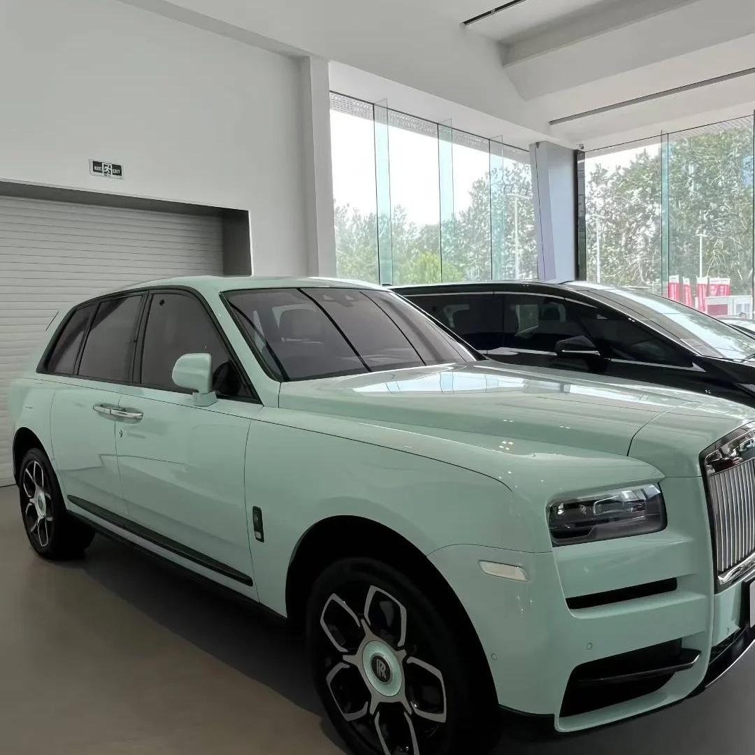 TPU Gloss Saga Green Paint Protection Film