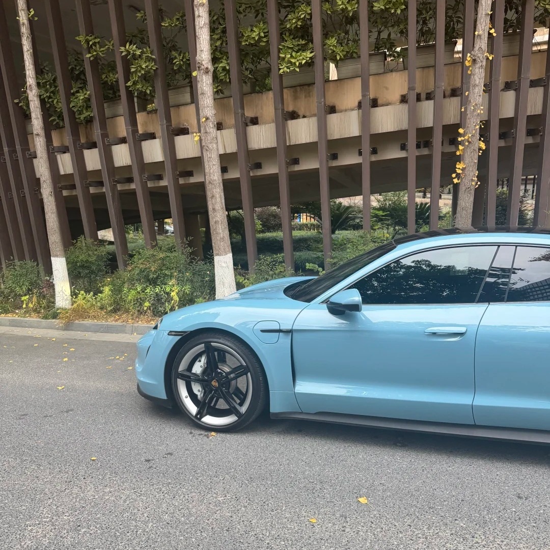 TPU Metallic lce Blue Paint Protection Film