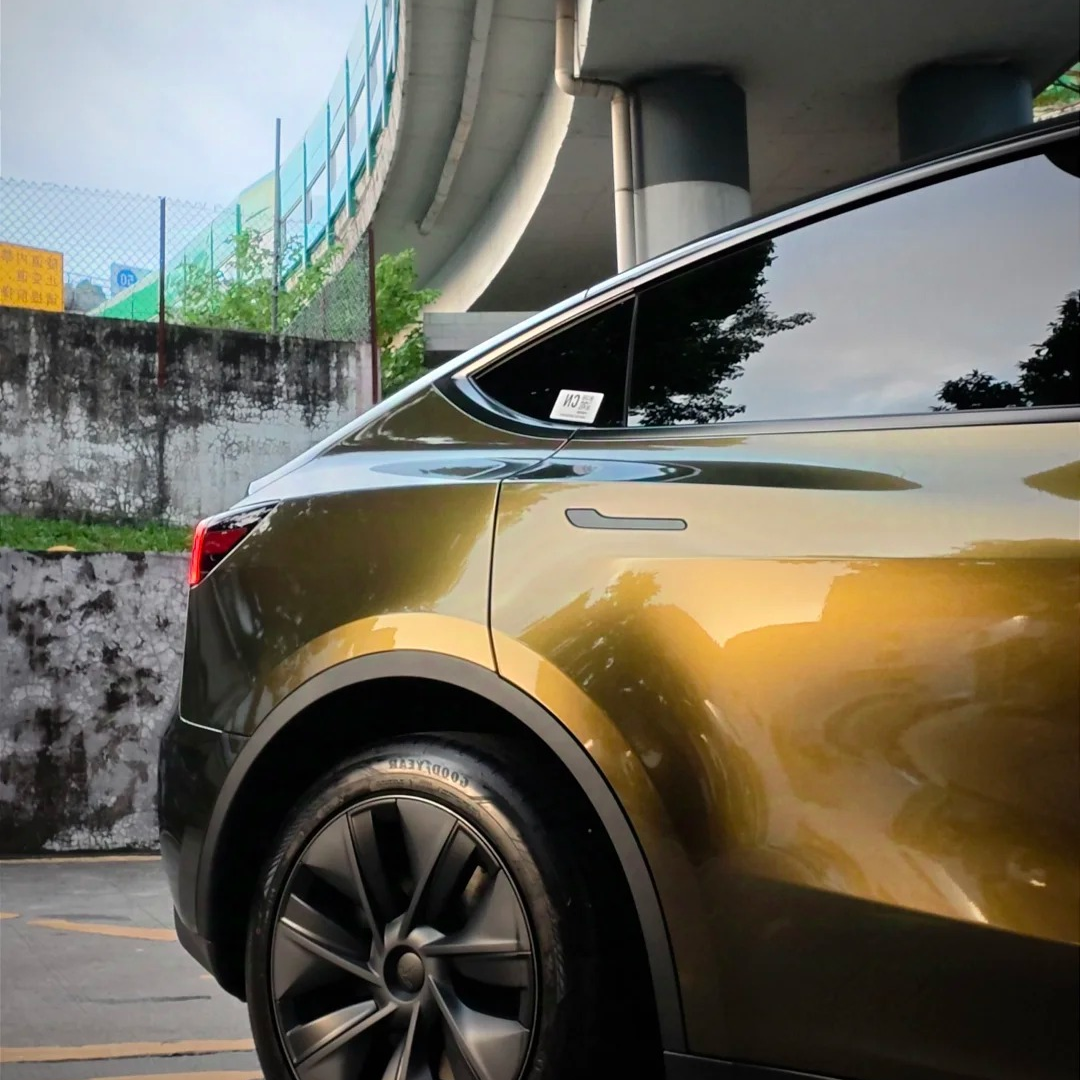 TPU Metallic Midnight Gold Paint Protection Film