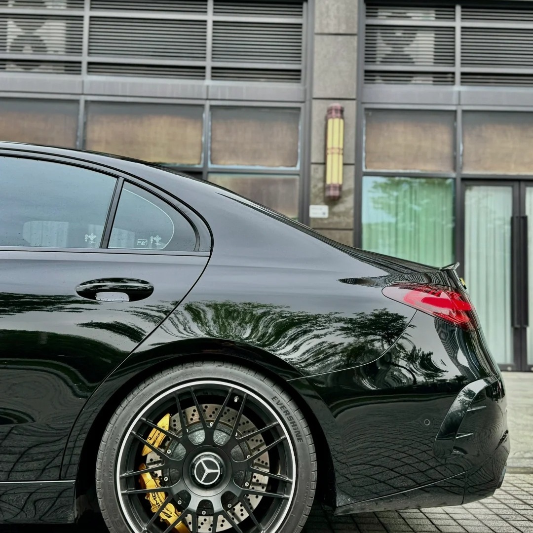 TPU Obsidian Black Paint Protection Film