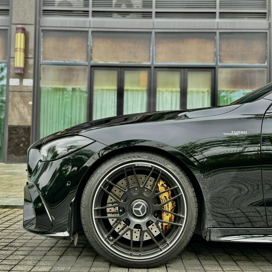 TPU Obsidian Black Paint Protection Film