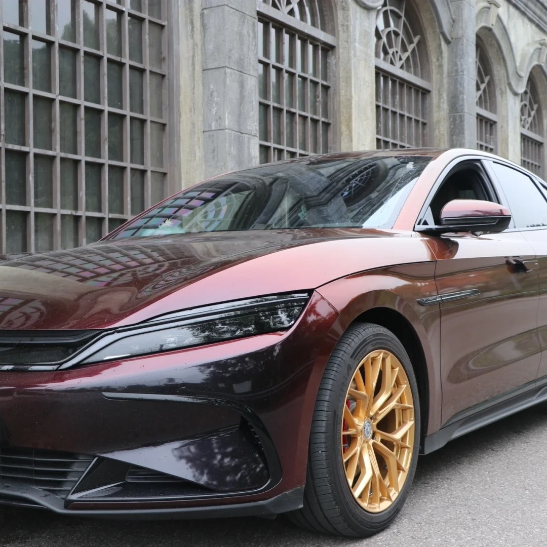 TPU Streaming Black Charm Red Paint Protection Film