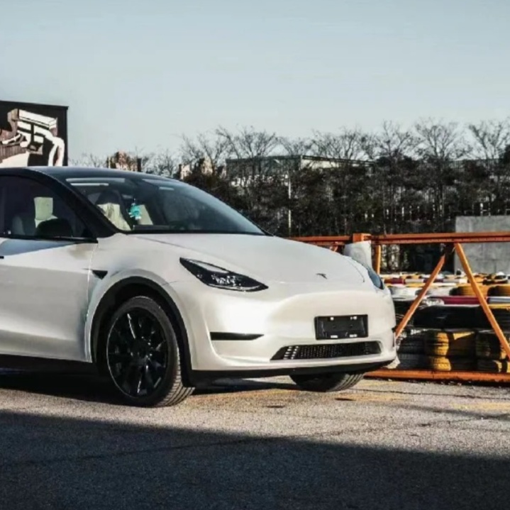 TPU Super Glossy Bright Moon White Paint Protection Film