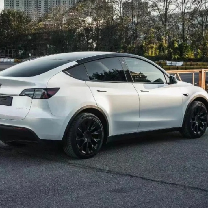 TPU Super Glossy Bright Moon White Paint Protection Film