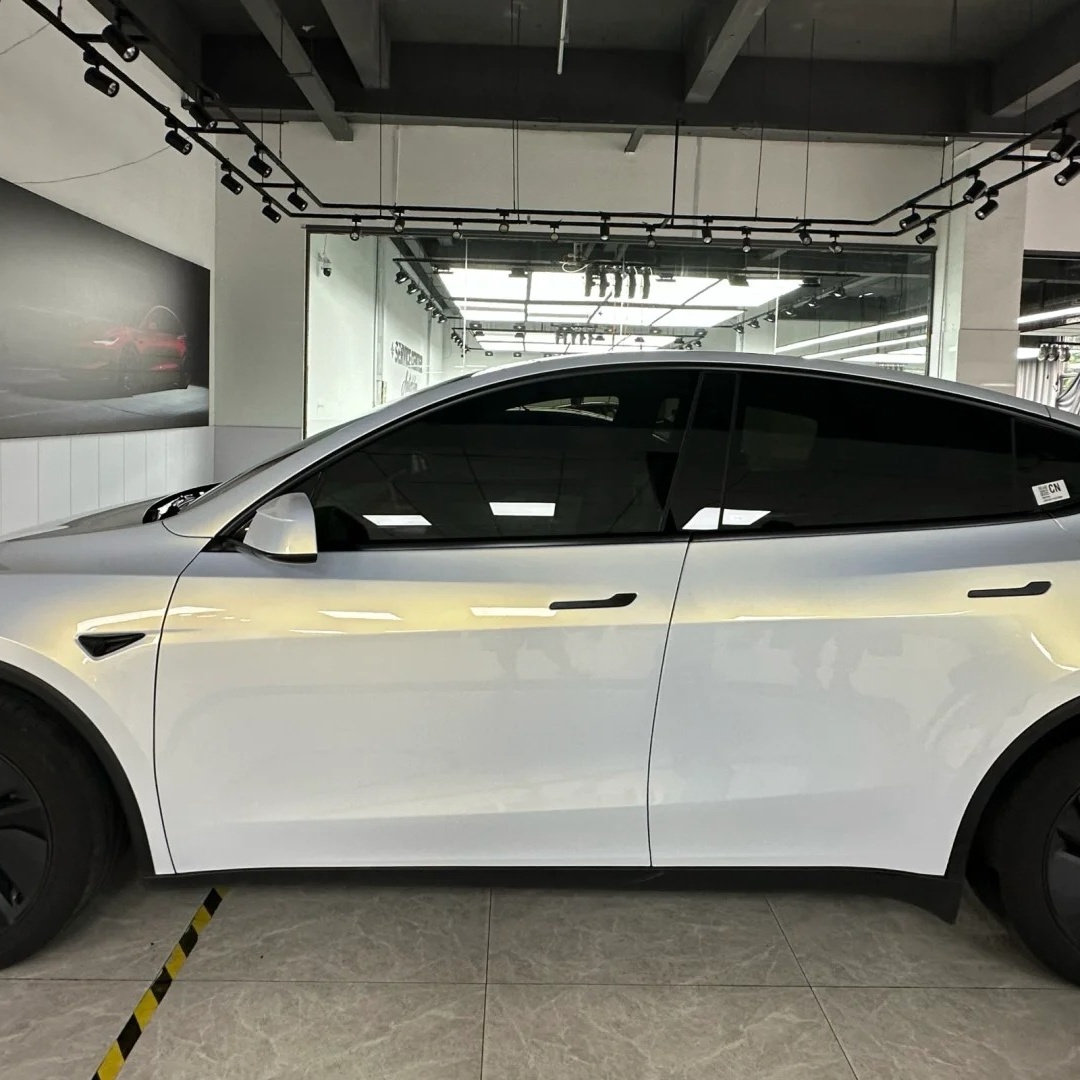 TPU Super Glossy White Gold Paint Protection Film