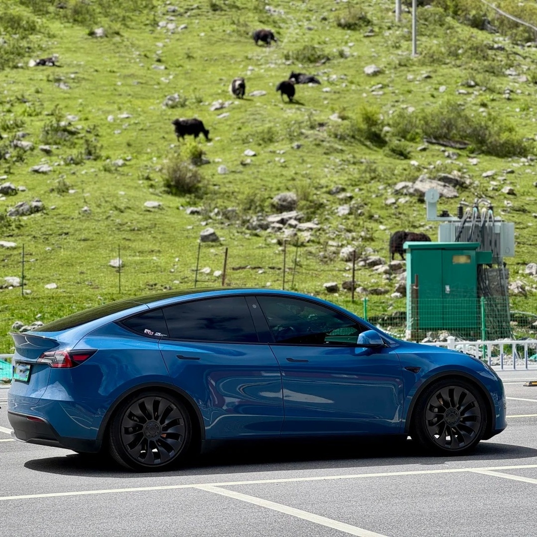 Porsche Gloss Neptune Blue Car Vinyl Wrap