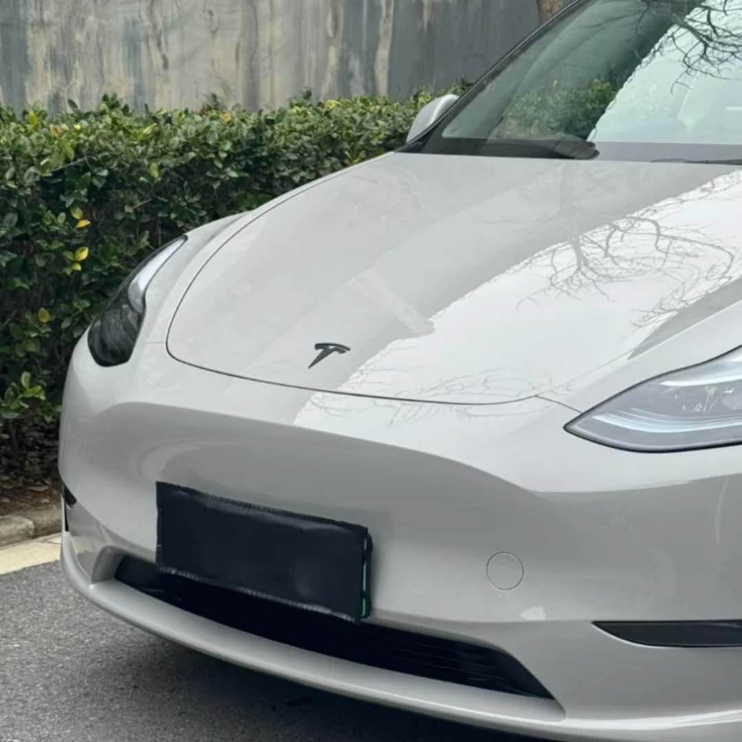 TPU Super Glossy Chalk Grey Paint Protection Film