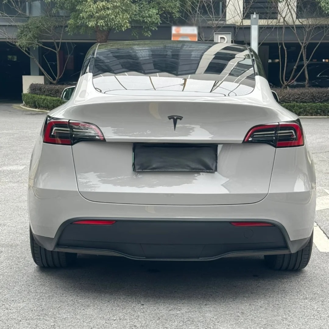 TPU Super Glossy Chalk Grey Paint Protection Film