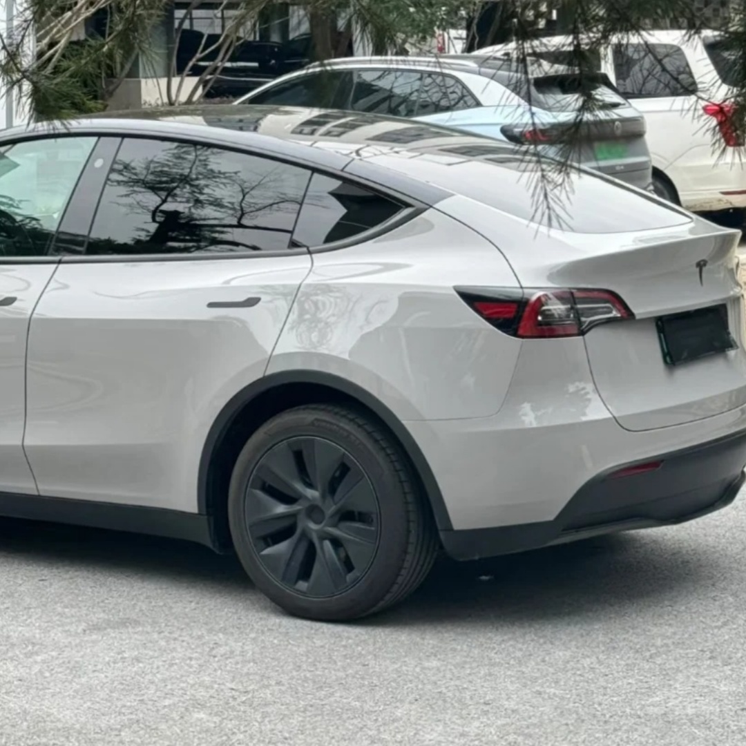 TPU Super Glossy Chalk Grey Paint Protection Film