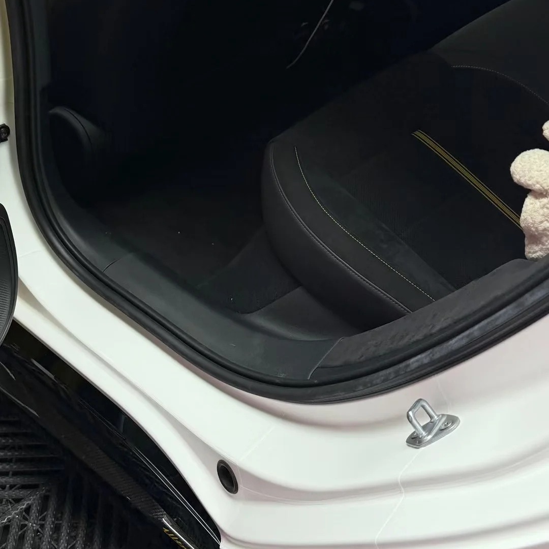 TPU Super Matte White Paint Protection Film