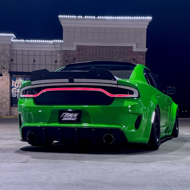 Super Gloss Viper Green Car Vinyl Wrap