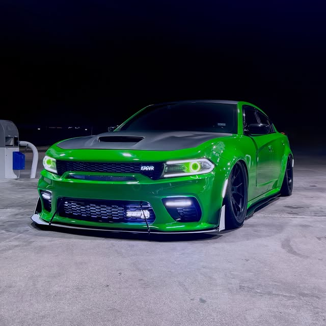 Super Gloss Viper Green Car Vinyl Wrap