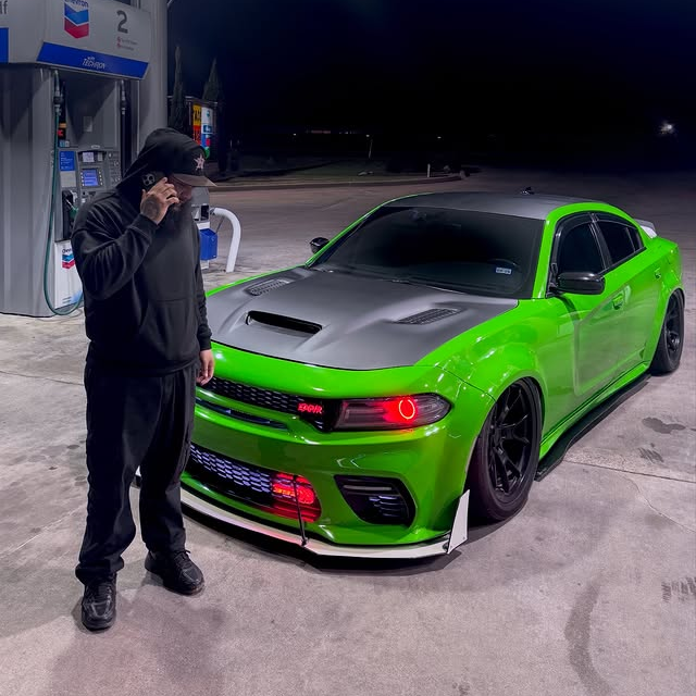 Super Gloss Viper Green Car Vinyl Wrap