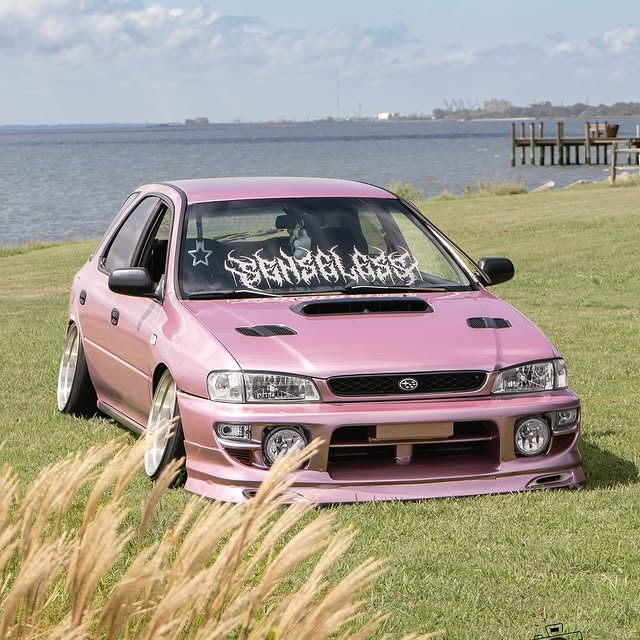 PET Bentley Passion Pink Car Vinyl Wrap