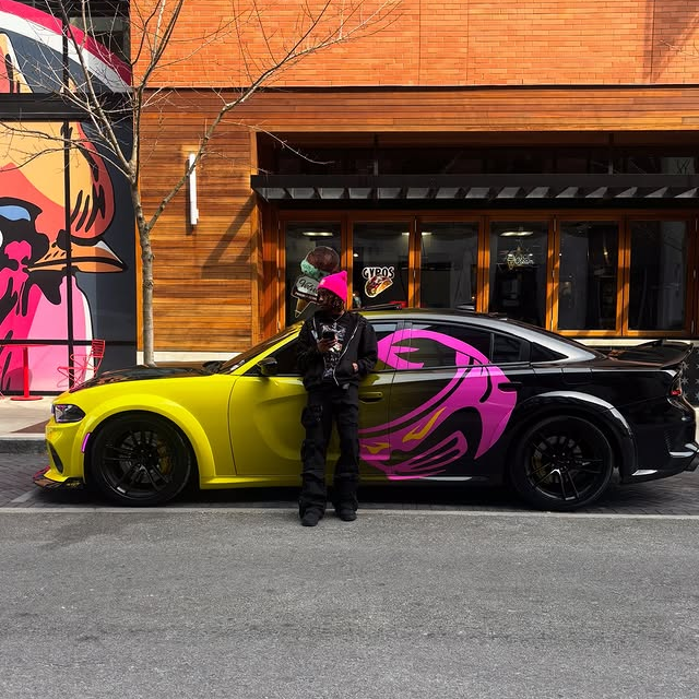 Yellow And Black Gradient Customized Car Vinyl Wrap