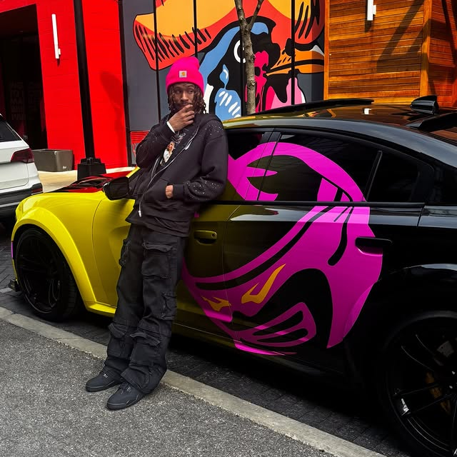 Yellow And Black Gradient Customized Car Vinyl Wrap