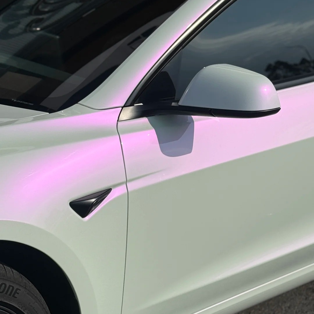 Gloss White Purple Car Vinyl Wrap