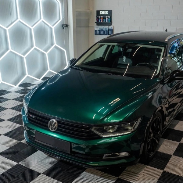 TPU Glossy Royal Green Paint Protection Film