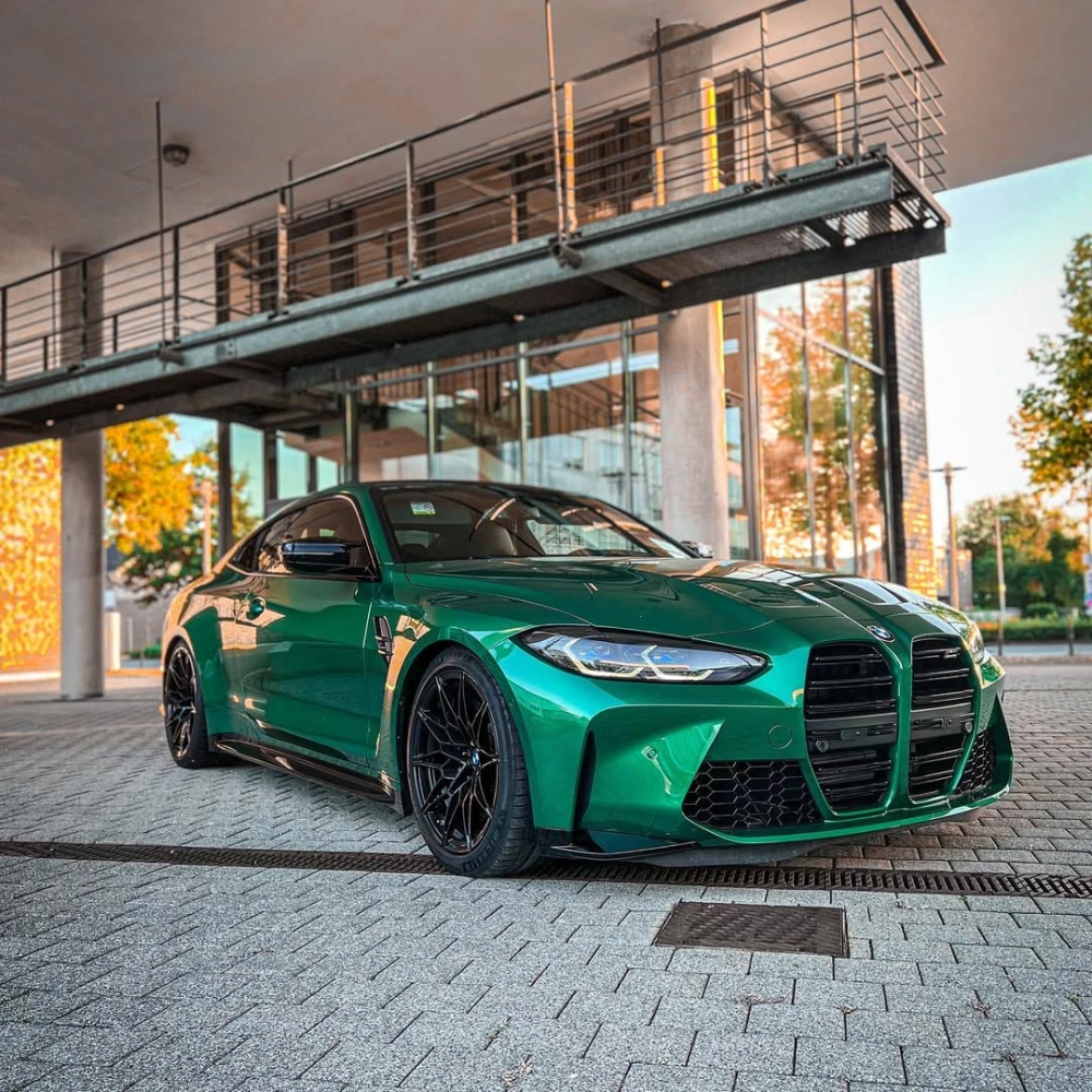 Gloss Paint Metallic Isle Of Man Green Car Vinyl Wrap