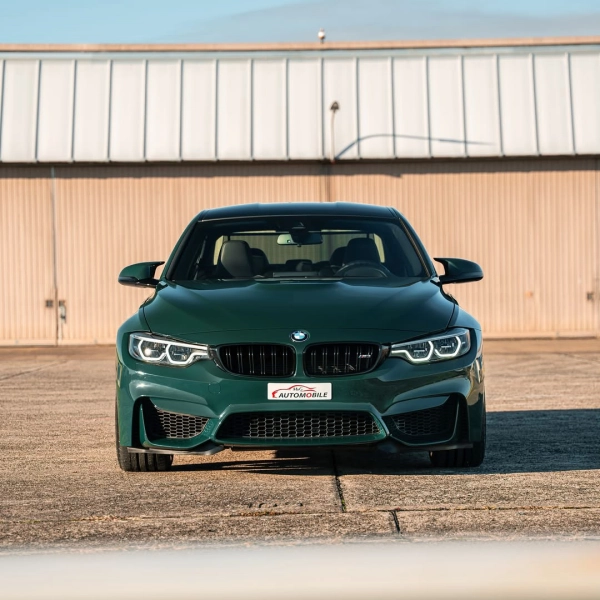 Gloss Metallic British Racing Green Car Vinyl Wrap