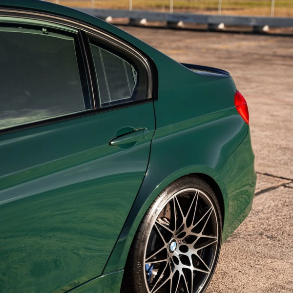 Gloss Metallic British Racing Green Car Vinyl Wrap