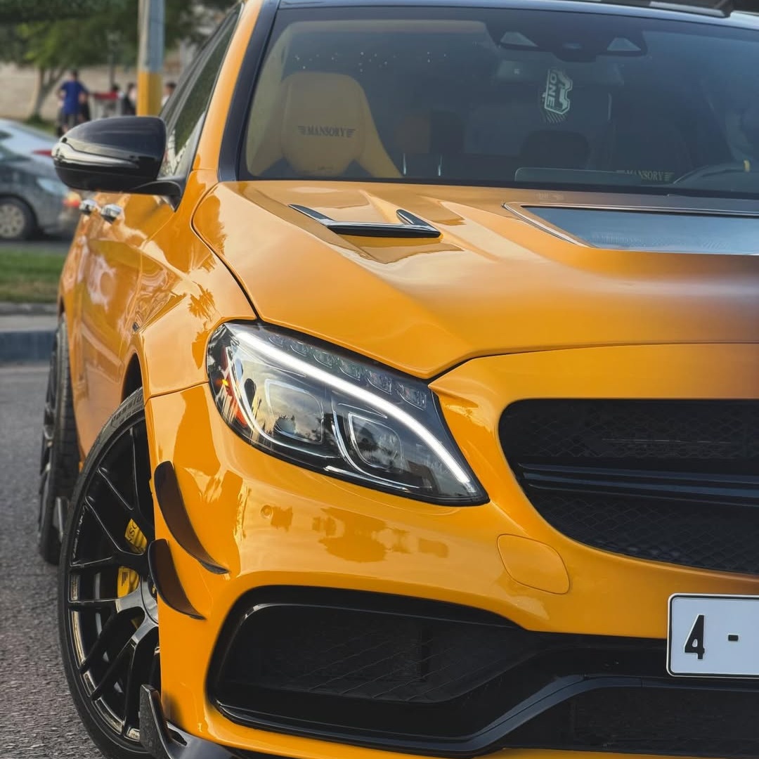 Black And Yellow Customized Car Vinyl Wrap