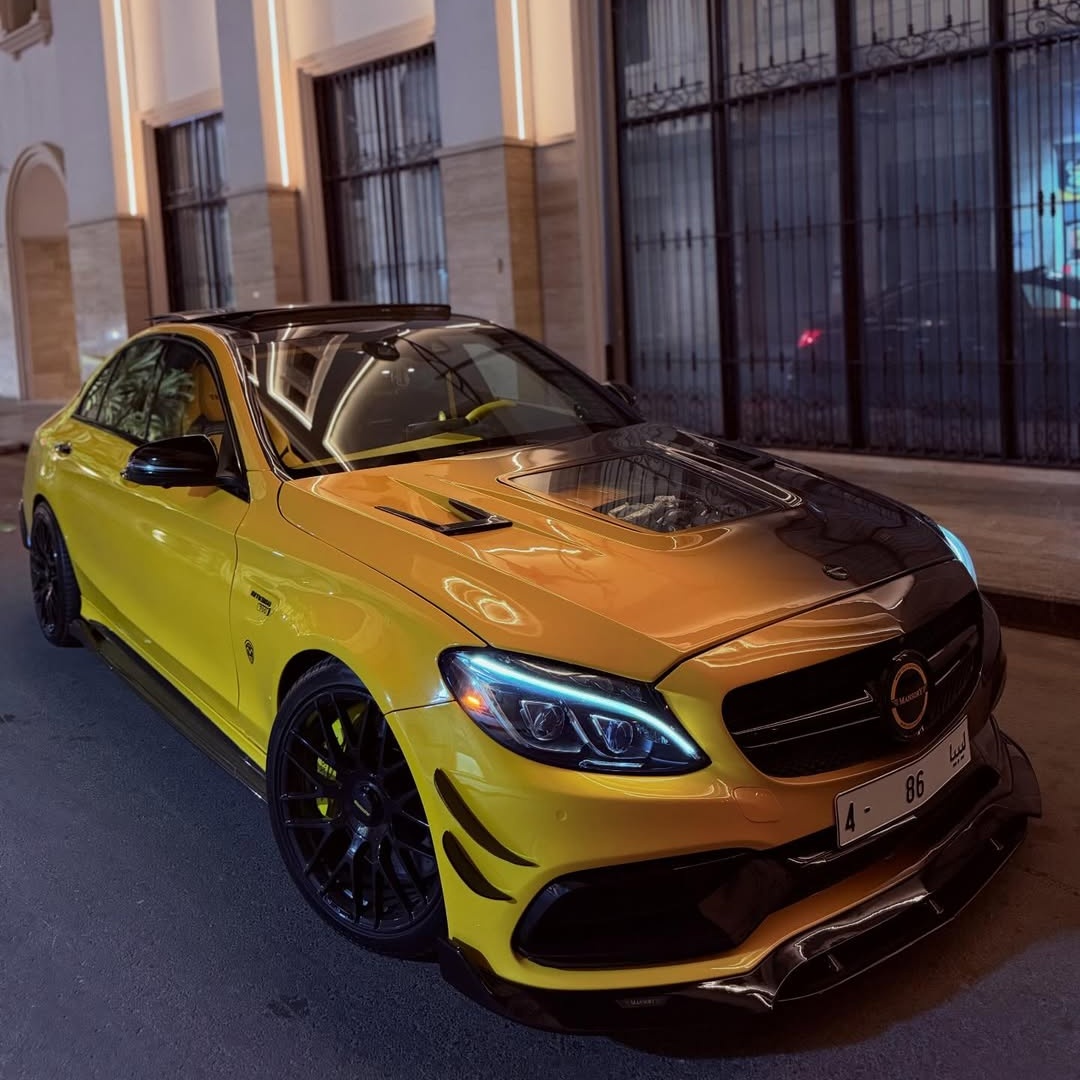 Black And Yellow Customized Car Vinyl Wrap